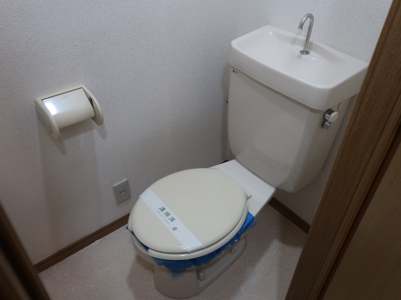 ファミール仲村D トイレ