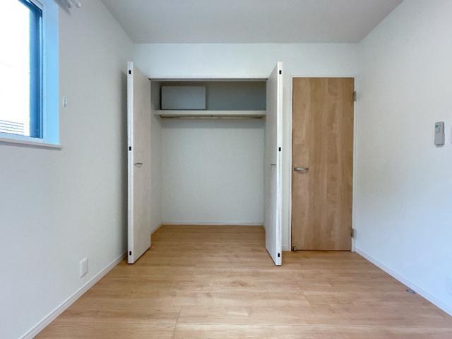 メゾン　クレール2階 収納