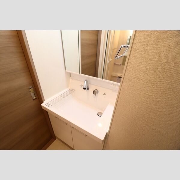 Nanala緑町 洗髪洗面化粧台