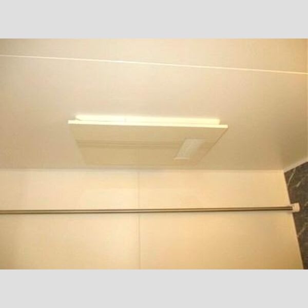 オーガスタハイツ305号室 浴室換気乾燥機