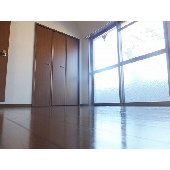 ＣＲＥＳＣＥＮＴ　ＭＯＴＯＮＥＳ リビング