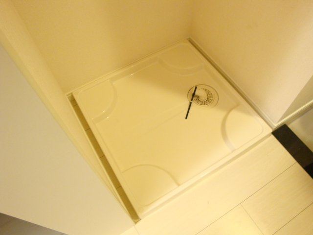 レジデンス小金井 室内洗濯置き場