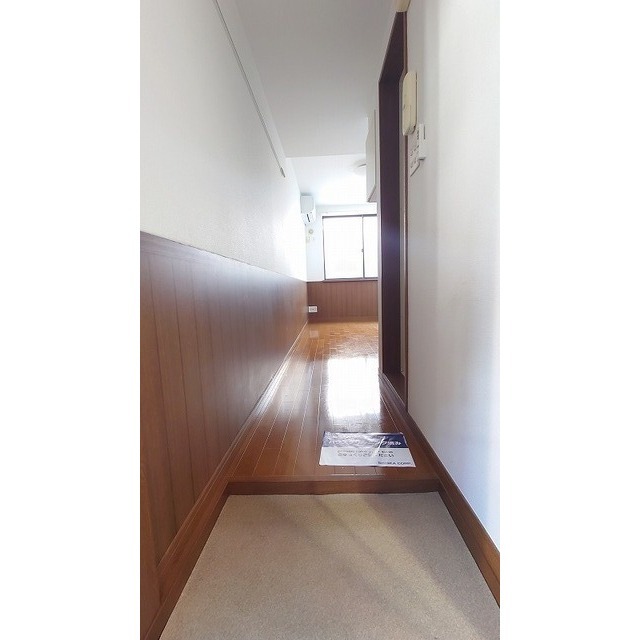 アーバンテラス東中野（旧ガーデンヒルズ桜山） 玄関