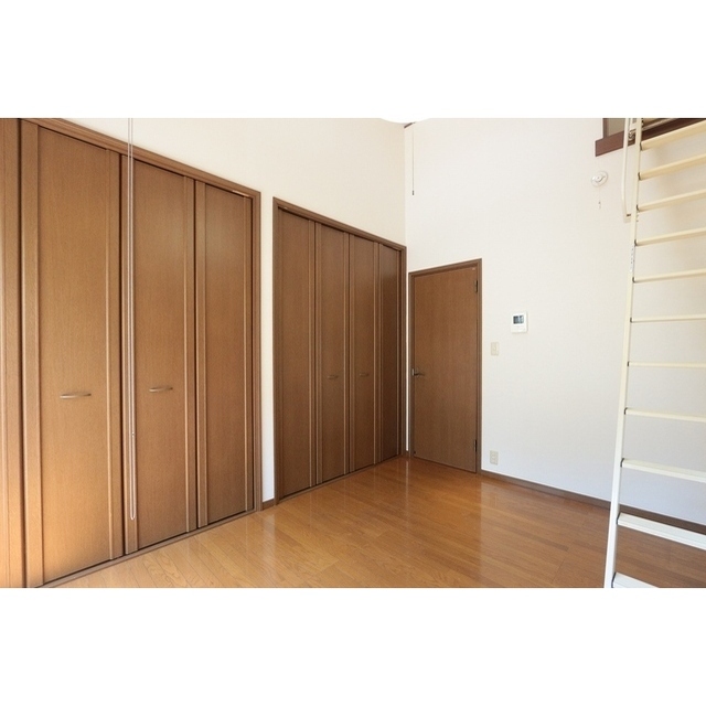 ハイツ高松201号室 リビング