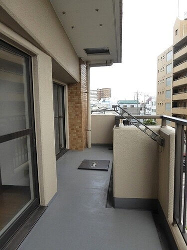 ライオンズマンション多摩川緑地3階 バルコニー　※前回募集時2014年7月撮影の写真