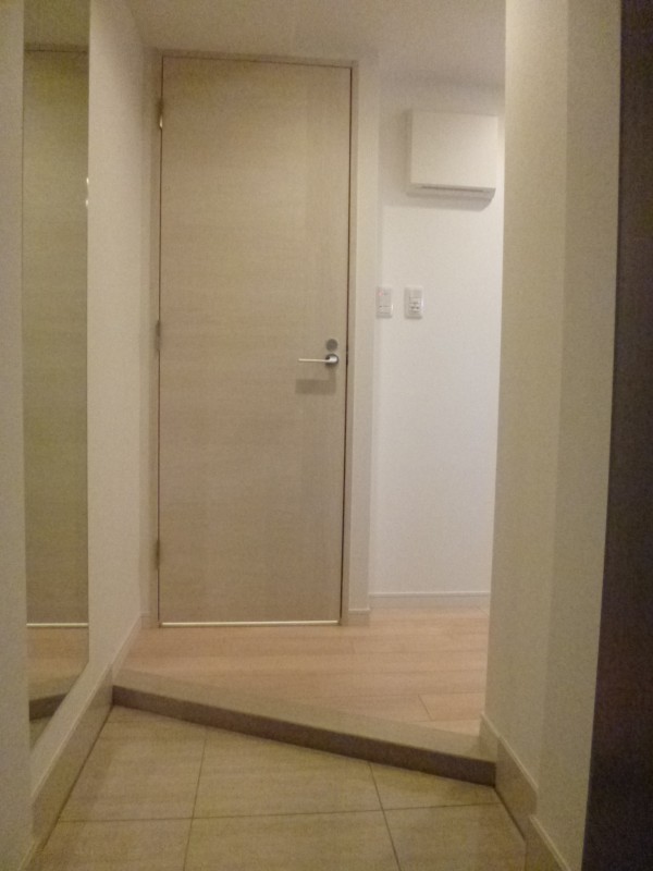 クレイシア両国ヴェルデ 玄関