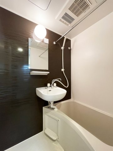 ハイスタンダード堀切201号室 同建物別部屋の参考画像