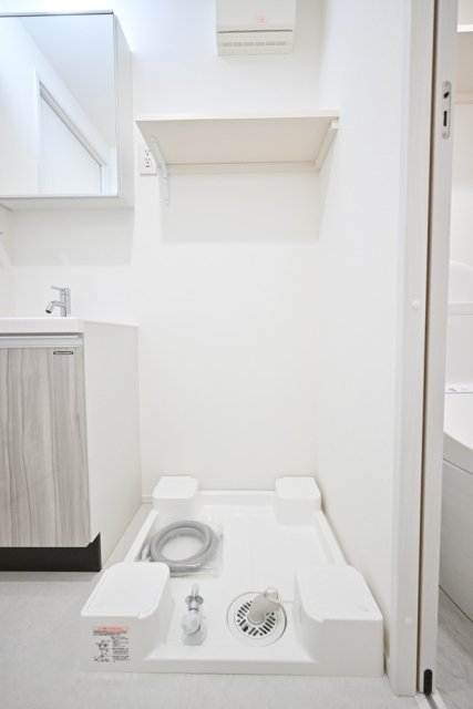 Ｔｈｅ　Ｒｅｓｉｄｅｎｃｅ　Ｎｉｈｏｎｂａｓｈｉ5階 室内洗濯機置場