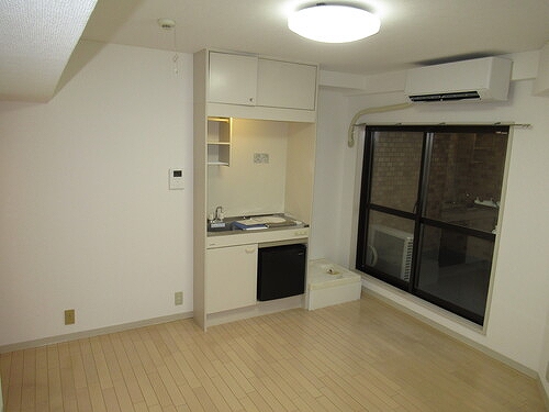 ライオンズマンション初台第３ 洋室