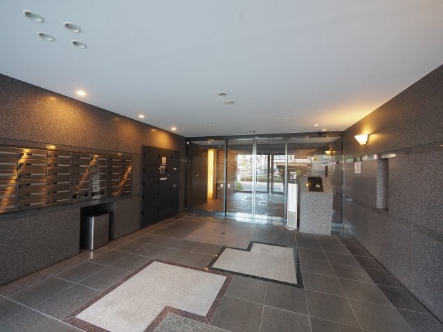 ルーブル練馬高野台弐番館3階 エントランス