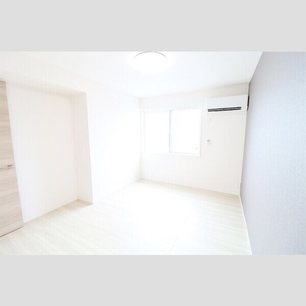 D-KISARIA WIV102号室 洋室(6.7帖)