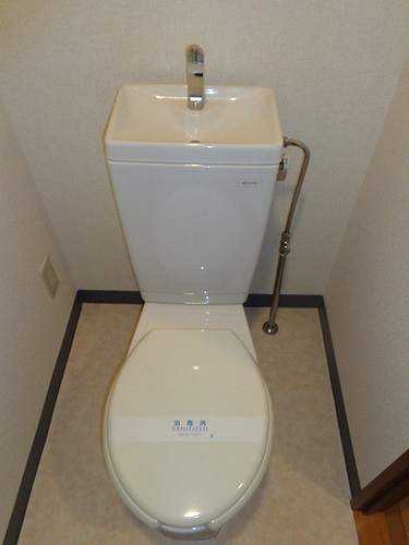桜木町堂ノ下マンション5階 トイレ　※2015年4月撮影