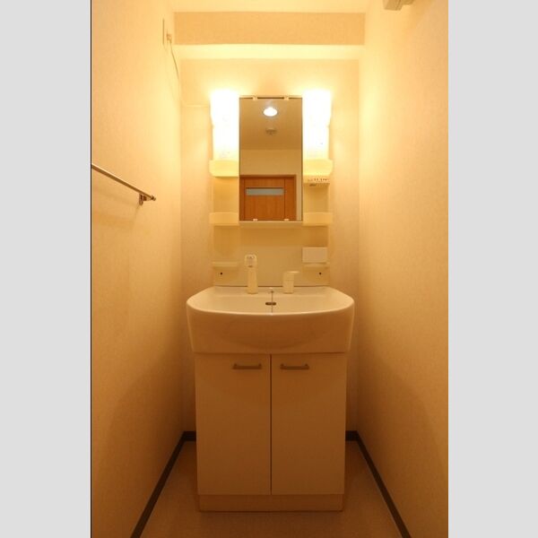 アルカンシェル 洗髪洗面化粧台