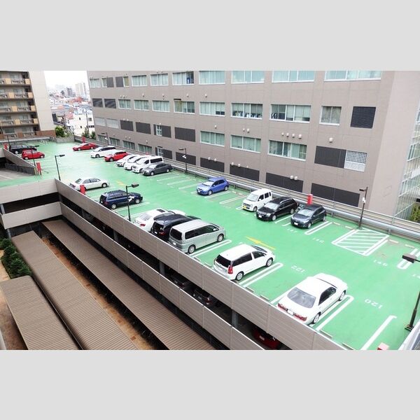 ロイヤルパークスシーサー0417号室 駐車場