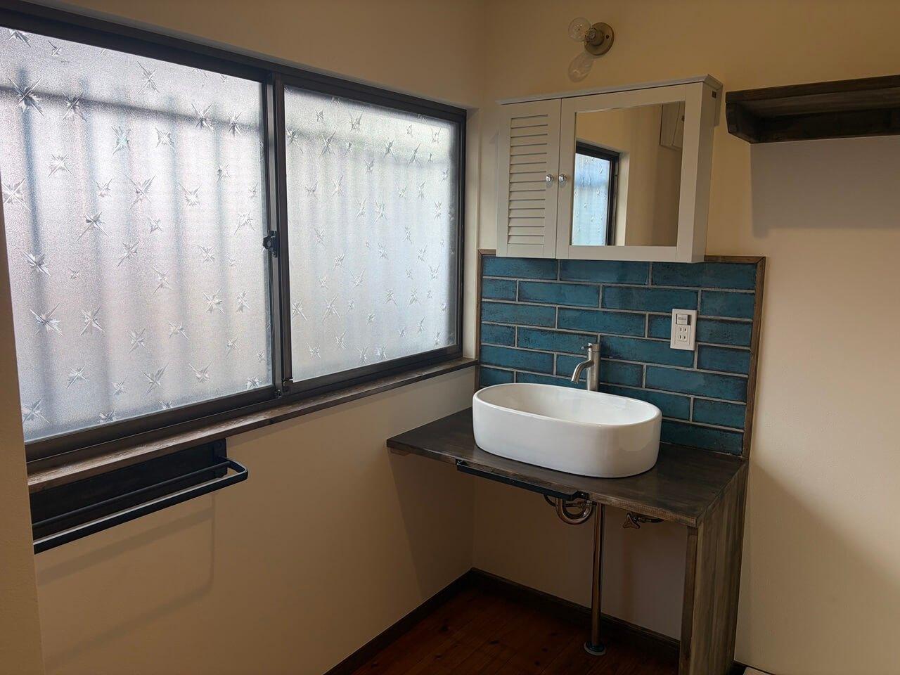 大人の隠れ家ヴィンテージ一軒家 独立洗面台