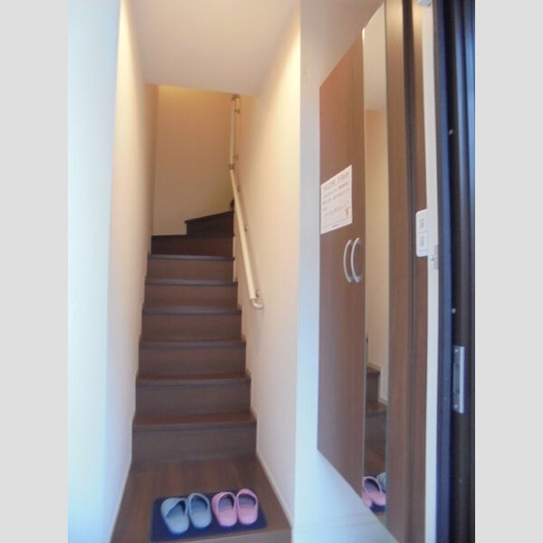 アルペジオ 201号室　玄関