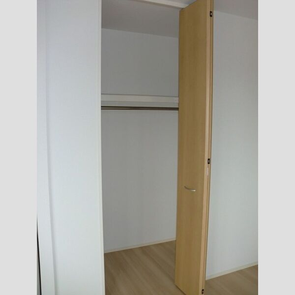 グローリータウン　A 収納