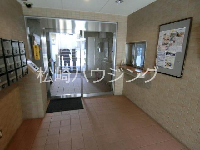 ルネス大国1階 エントランス