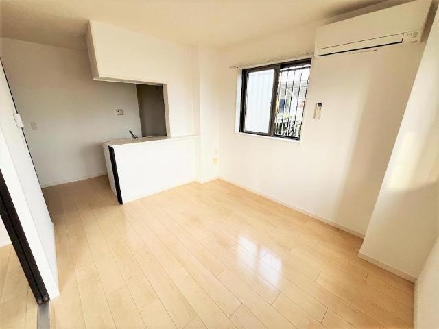 プレカーレ　ミキ リビング