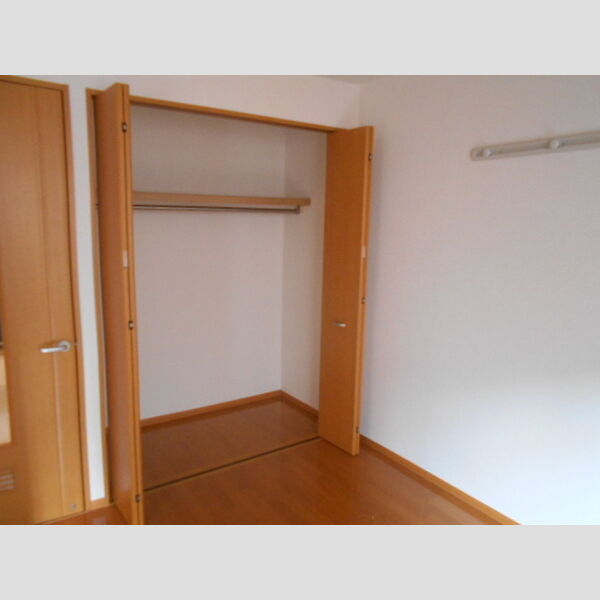 グランシャリオ101号室 収納