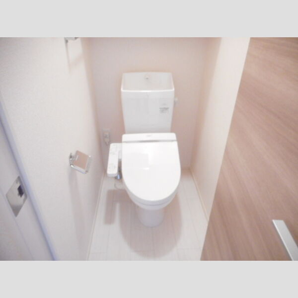 ホーン ハピネス 温水洗浄暖房便座仕様です