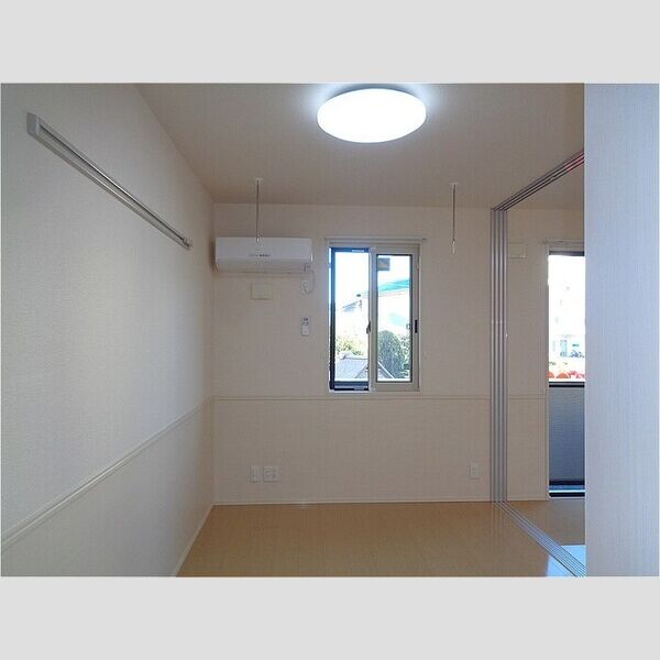 セジュールオッツ東下沢102号室 洋室