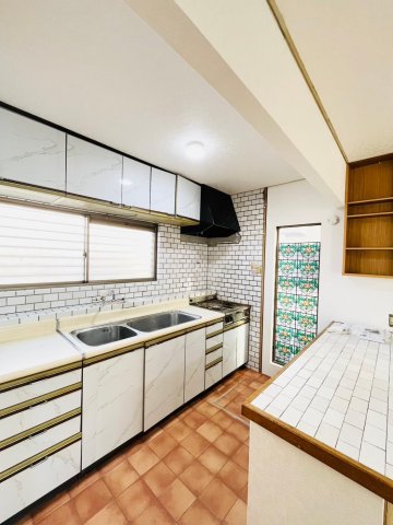 川越市かすみ野戸建 使いやすいキッチンです