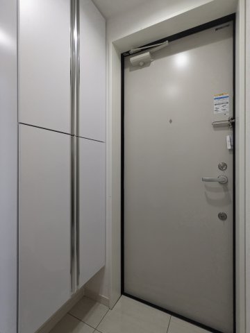 グランピア四谷0302号室 玄関