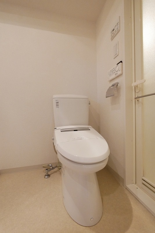 ＡＲＴＥＳＳＩＭＯ　ＬＩＮＫ　ＣＲＯＳＳ4階 内観