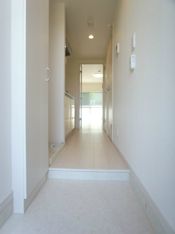 リブリ・ルーナ平井 玄関