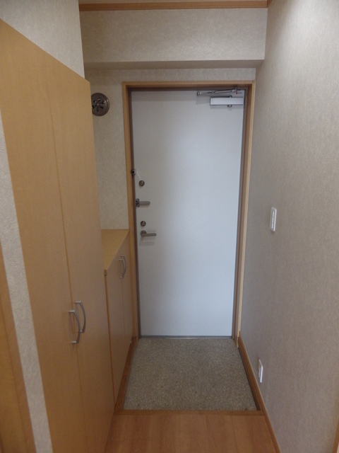 Ｄｅｍｅｕｒｅ　ＭＴＲ0103号室 玄関