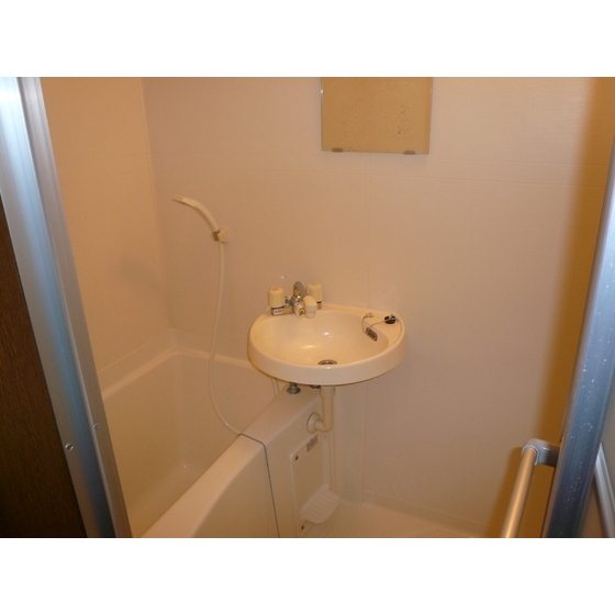 上大槻ハイツ103号室 内観