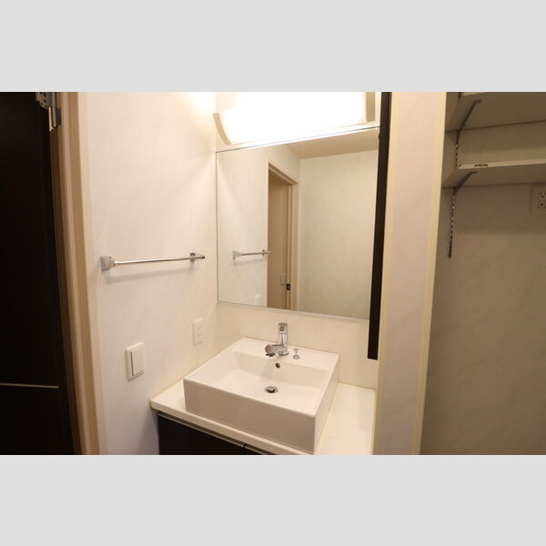 シャインハイツⅡⅢ　Ⅱ 洗髪洗面化粧台