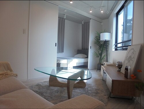 ＰＲＥＡＳ　ＨＯＮＡＮＣＨＯ2階 モデルルーム（別部屋・家具は附帯しません）