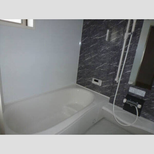 エレガンス 追い焚き機能付一坪風呂(窓付)