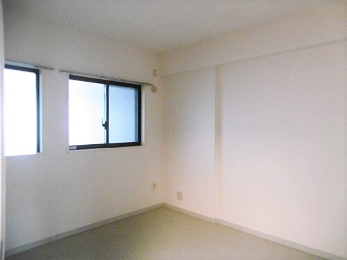 ライオンズヒルズ松戸 洋室（約6.0畳）※前回募集時2017年5月撮影