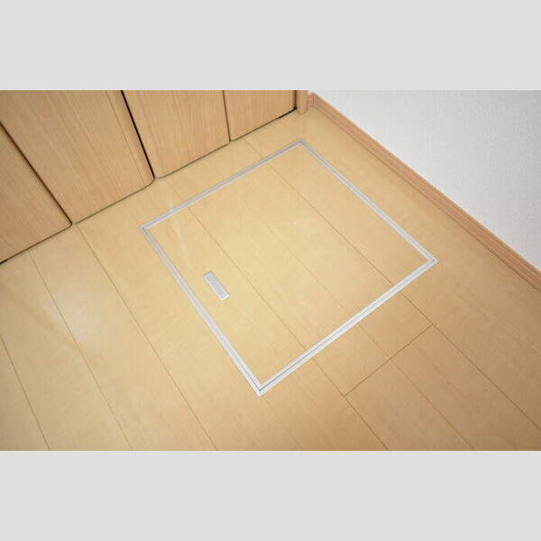 メゾンベール103号室 収納