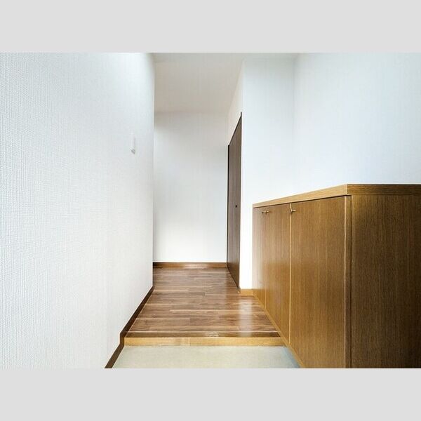 オーシャンビュー壱番館1904号室 玄関