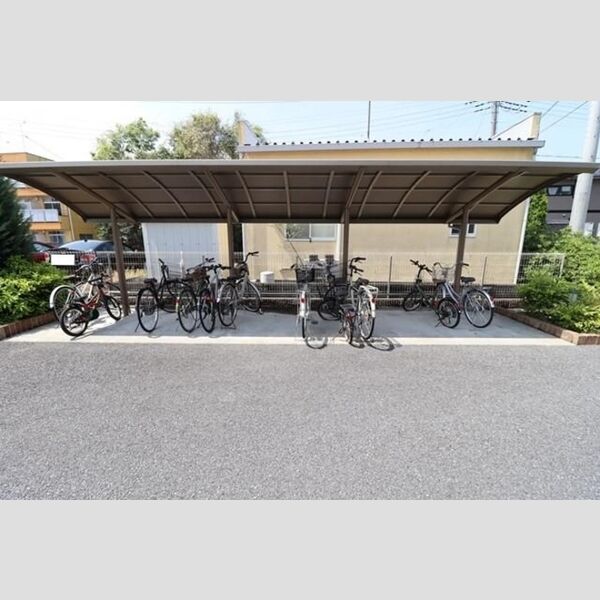 スマイルコート　5番館101号室 駐輪場