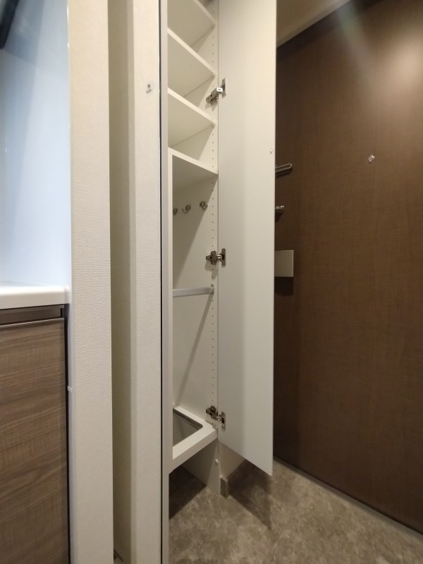 クレイシアIDZ祐天寺Ⅱ2階 収納