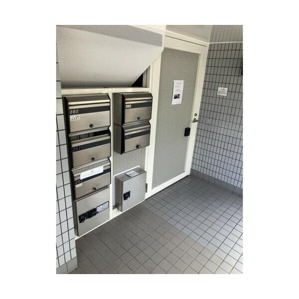 クレスト高輪 エントランス