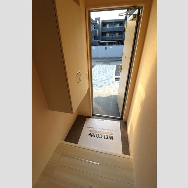 プランドール 玄関