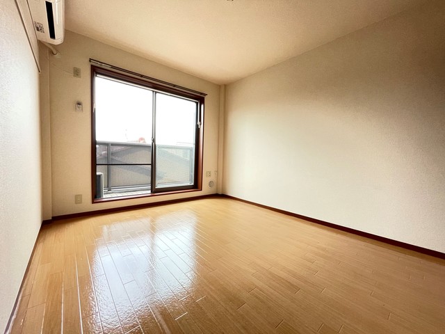 コゥジィーコート綱島0303号室 リビング