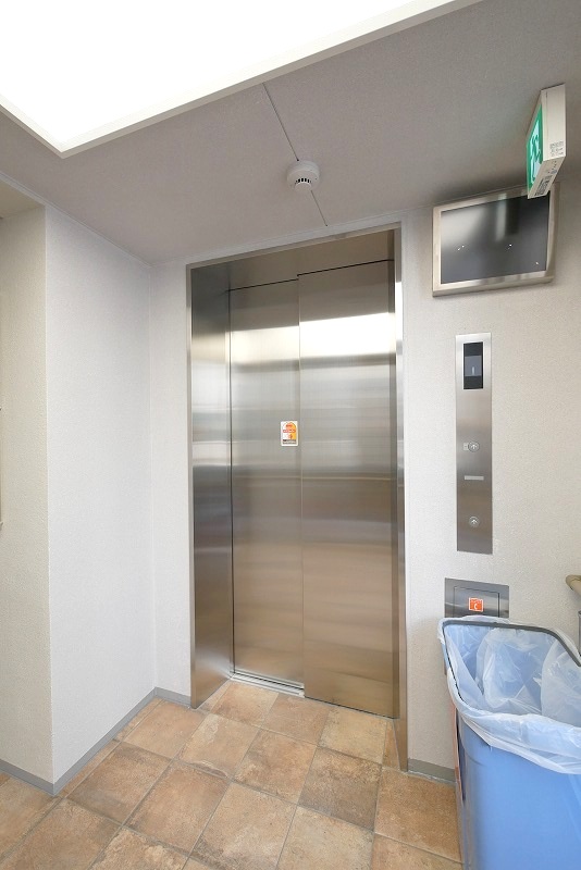 ハーモニーレジデンス中野本町パークサイド4階 外観