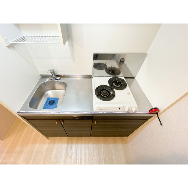 ＭＯＤＵＬＯＲ池上0401号室 シンク・コンロ