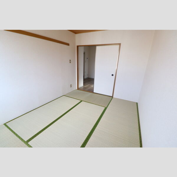 サンフロンティア306号室 北側　和室