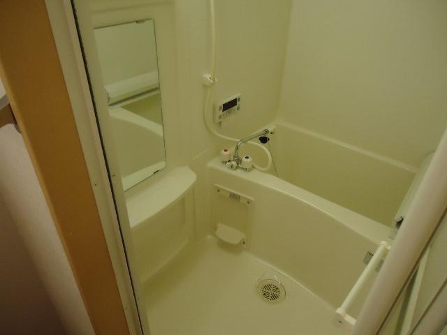 ティアラ105号室 浴室乾燥機