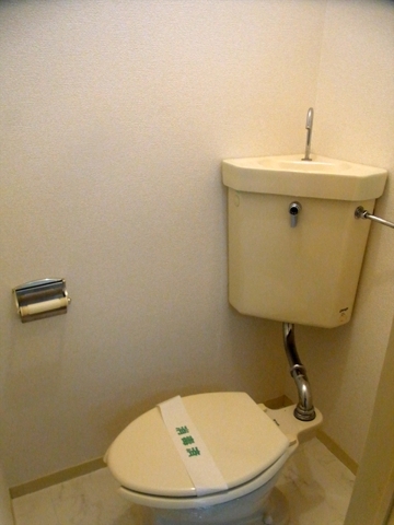 ホワイトホームズ1階 トイレ