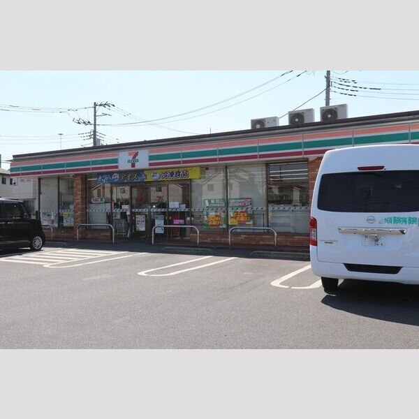 ラ・フェリーチェ201号室 セブンイレブン越谷七左2丁目店　112m