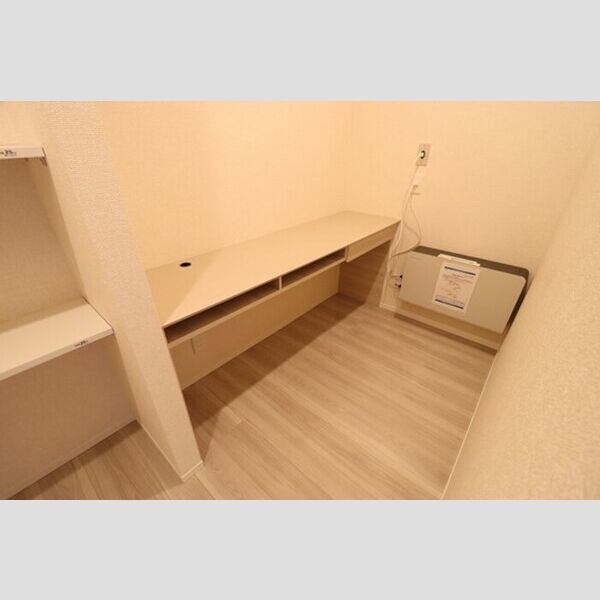 メディオ 寺田101号室 ワークデスク